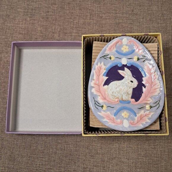 CIB MWW Market Set of 4 Easter 3D Egg Mini Plates Bunny Chick Iris Rose - Picture 3 of 12